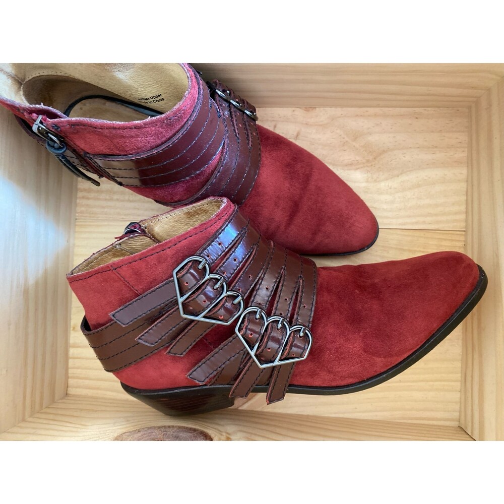 L.A.M.B. Nanetta Merlot Suede & Leather Strap Hearts Buckle Ankle Booties Size 6